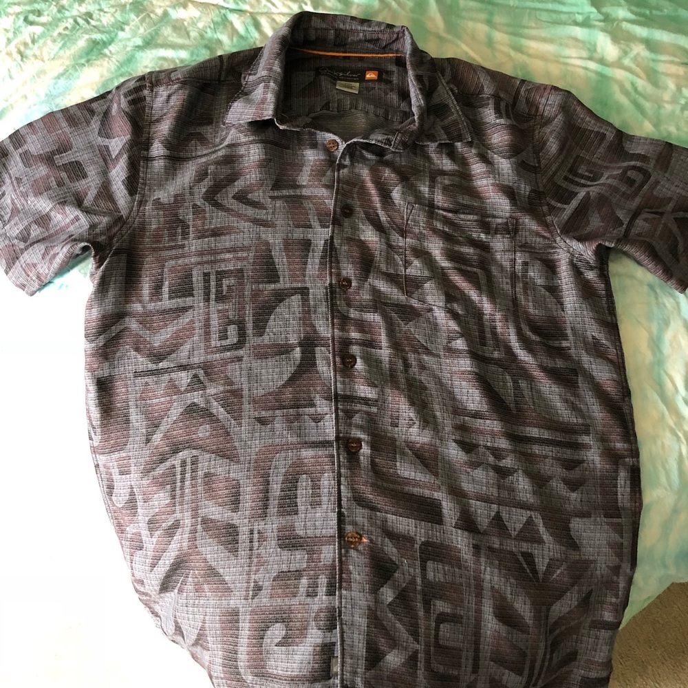 Quiksilver button down short sleeve T-shirt.